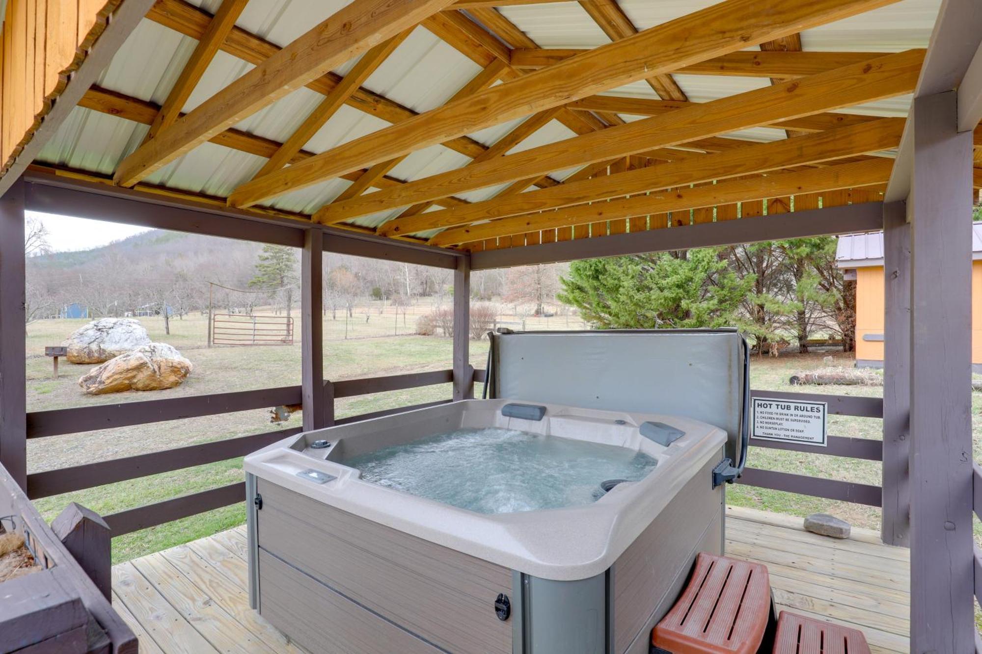 Riverfront Hot Springs Cabin With Private Hot Tub! Dış mekan fotoğraf