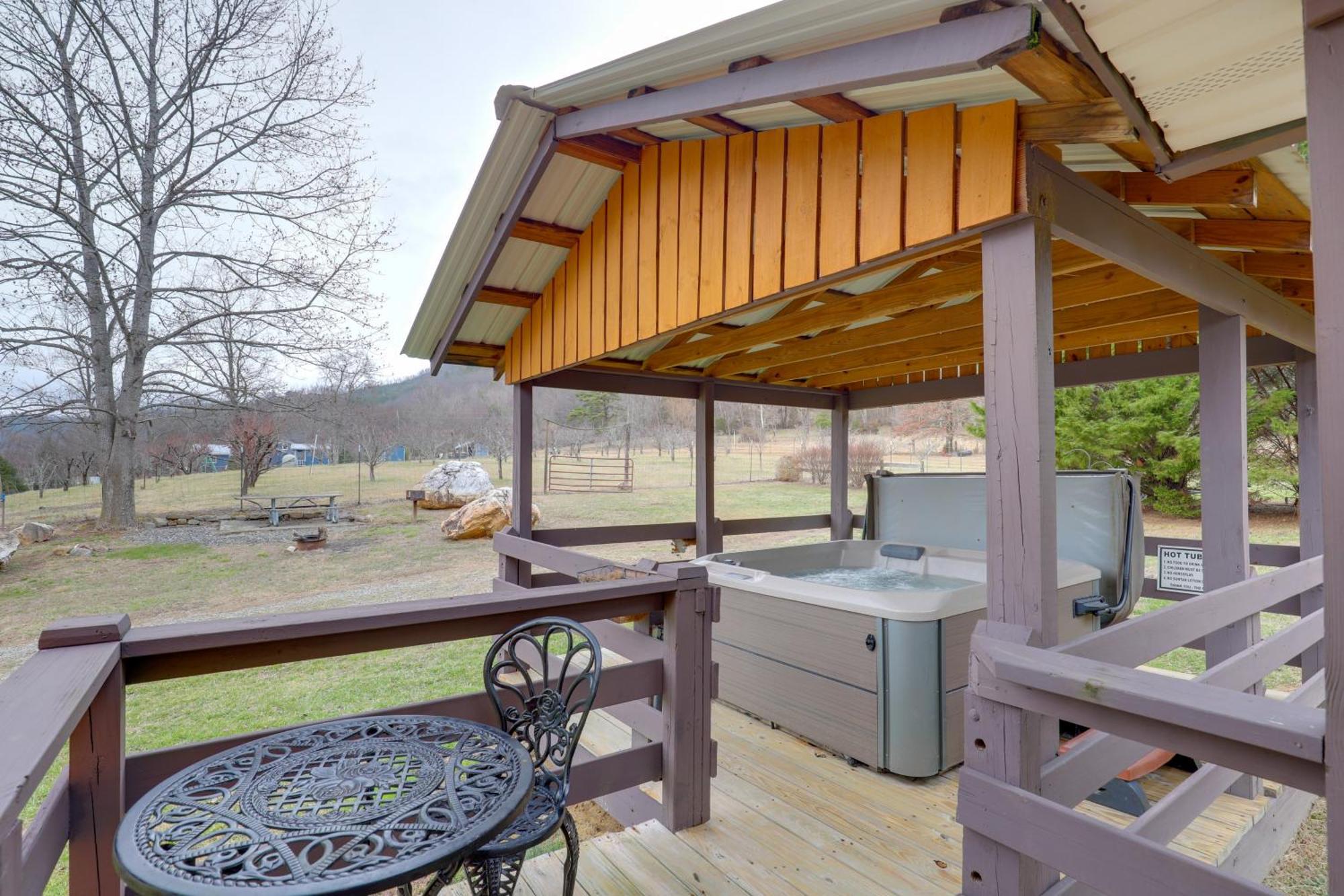 Riverfront Hot Springs Cabin With Private Hot Tub! Dış mekan fotoğraf